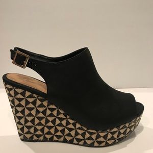 Open Toe Basket Weave Pattern Wedges